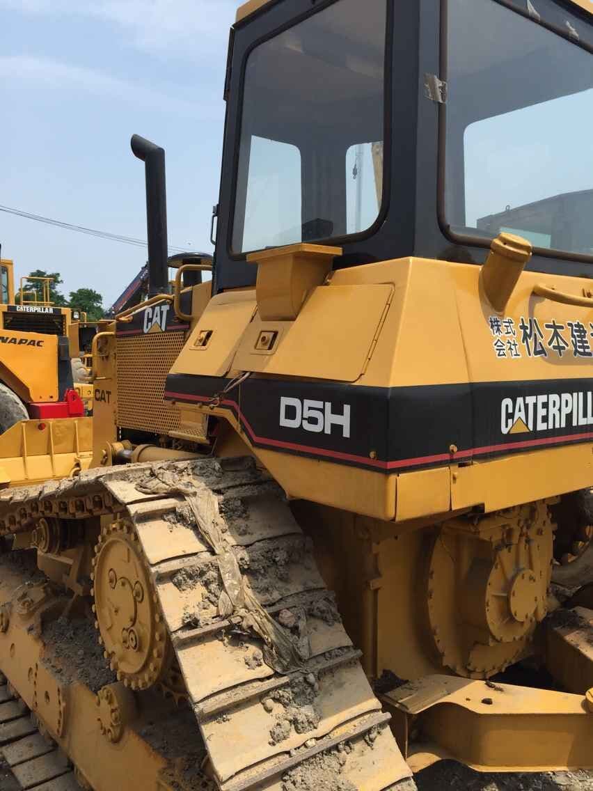 Used bulldozer D5H-CAT